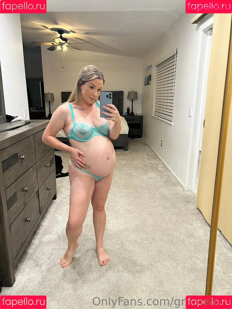 gr33dygirl Onlyfans Photo Gallery 