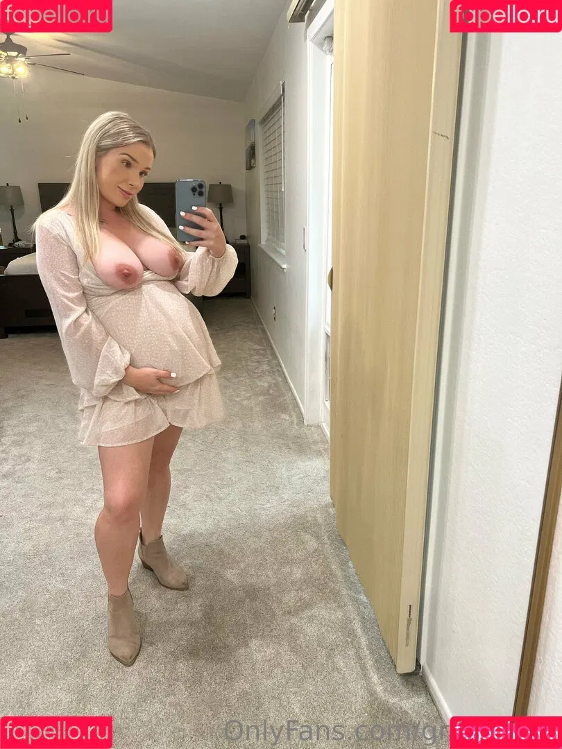 gr33dygirl Onlyfans Photo Gallery 