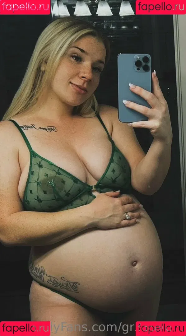 gr33dygirl Onlyfans Photo Gallery 