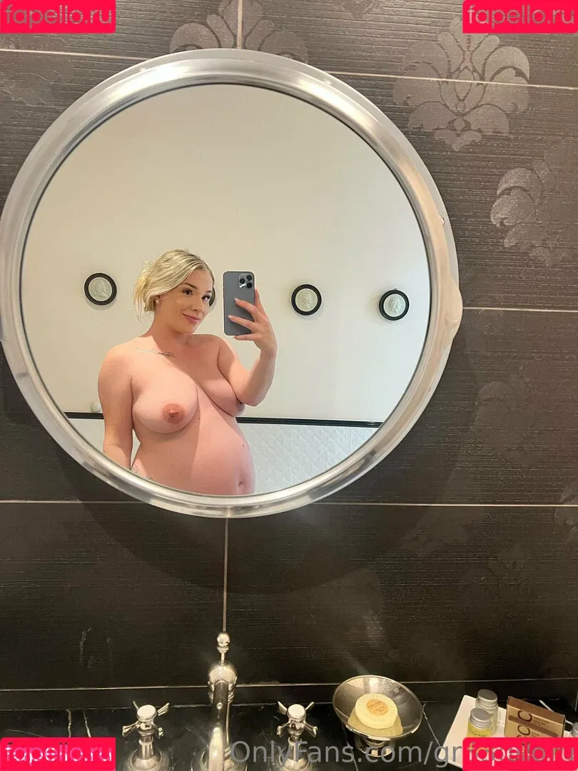 gr33dygirl Onlyfans Photo Gallery 