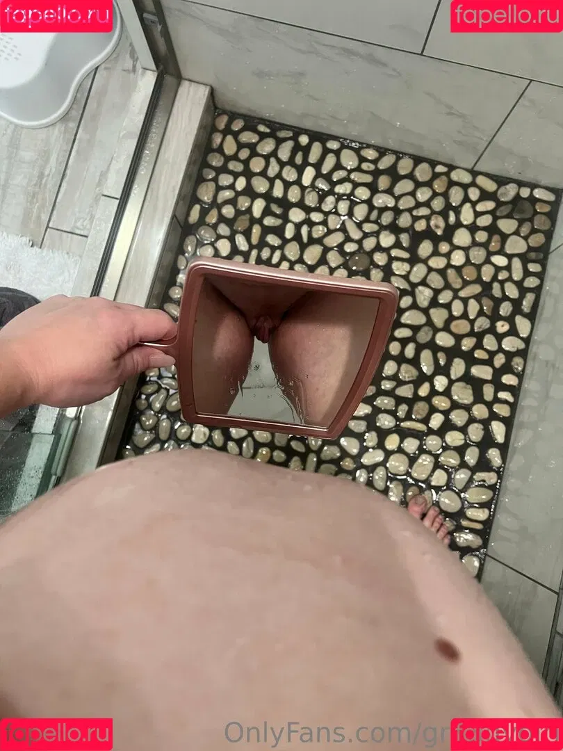 gr33dygirl Onlyfans Photo Gallery 