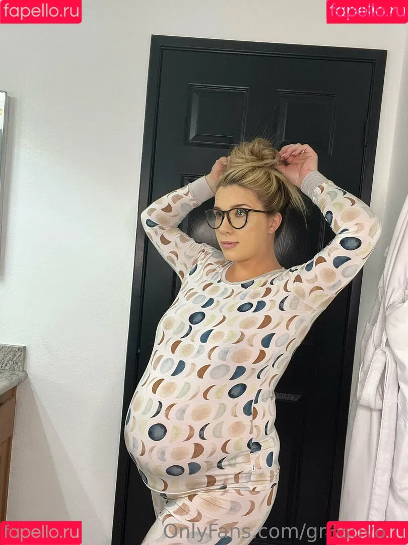 gr33dygirl Onlyfans Photo Gallery 