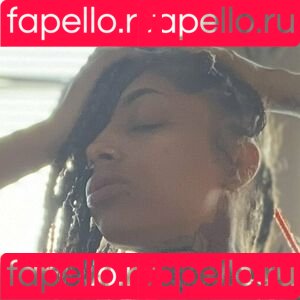 helloomcfly Onlyfans Photo Gallery 