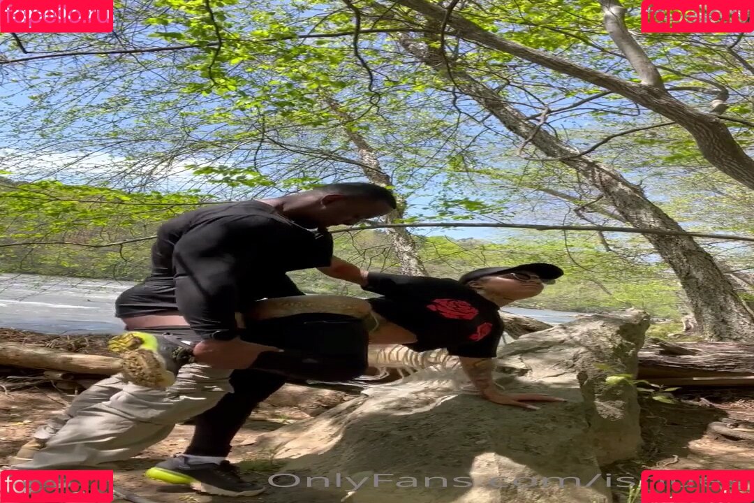 helloomcfly Onlyfans Photo Gallery 