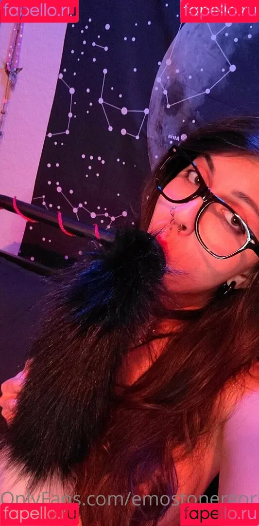 Emostonergorl Onlyfans Photo Gallery 