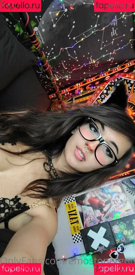 Emostonergorl Onlyfans Photo Gallery 