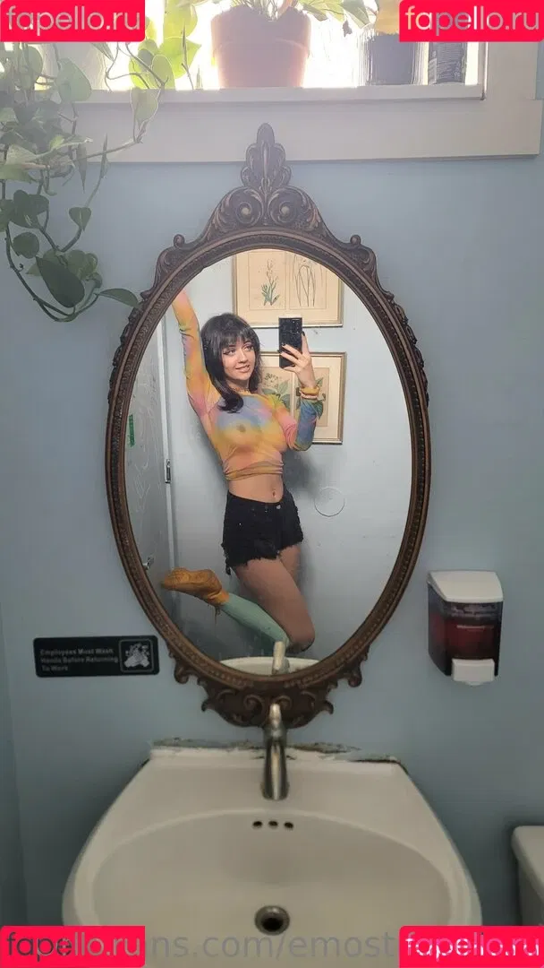 Emostonergorl Onlyfans Photo Gallery 