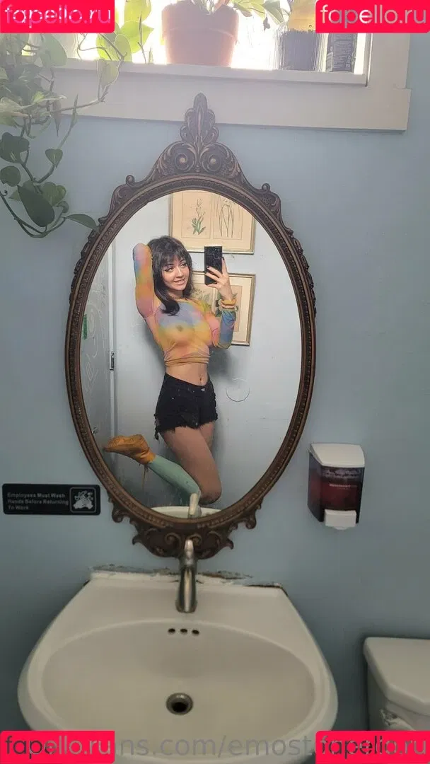 Emostonergorl Onlyfans Photo Gallery 