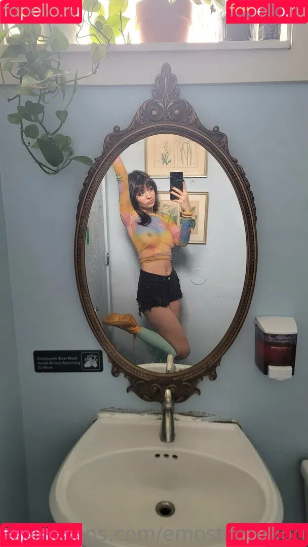 Emostonergorl Onlyfans Photo Gallery 
