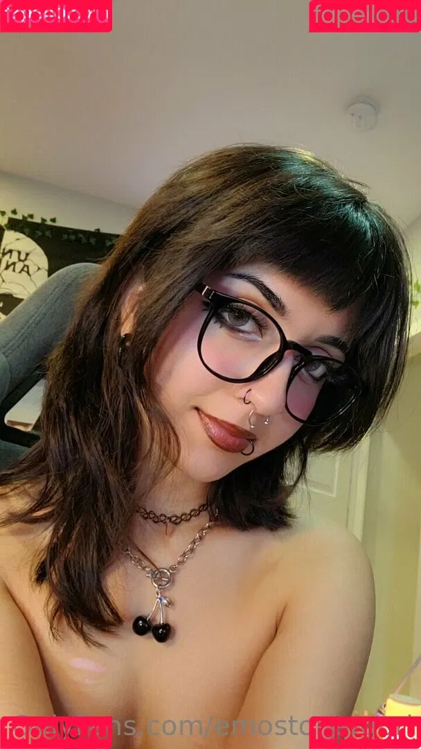 Emostonergorl Onlyfans Photo Gallery 
