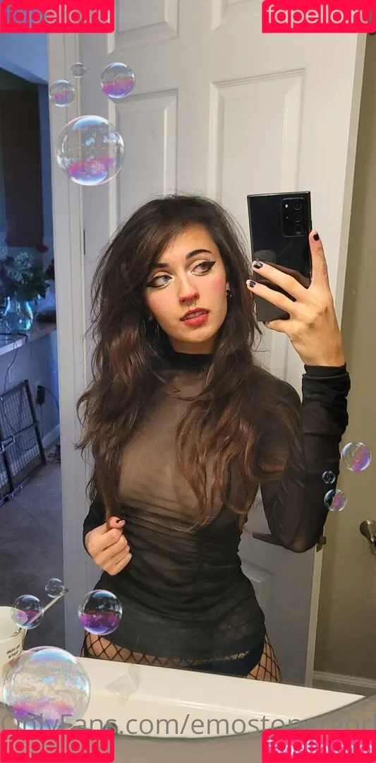 Emostonergorl Onlyfans Photo Gallery 