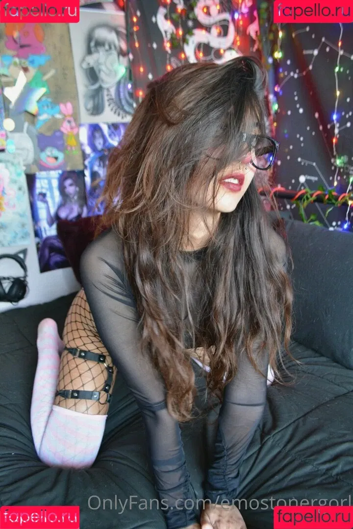 Emostonergorl Onlyfans Photo Gallery 