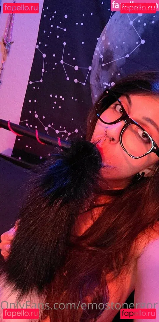 Emostonergorl Onlyfans Photo Gallery 