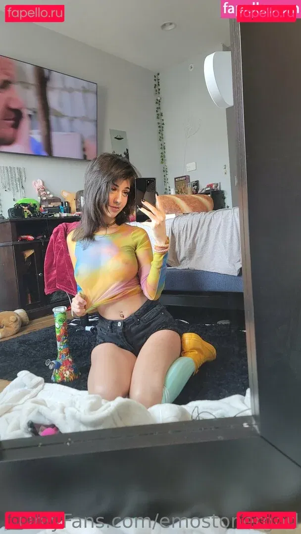 Emostonergorl Onlyfans Photo Gallery 