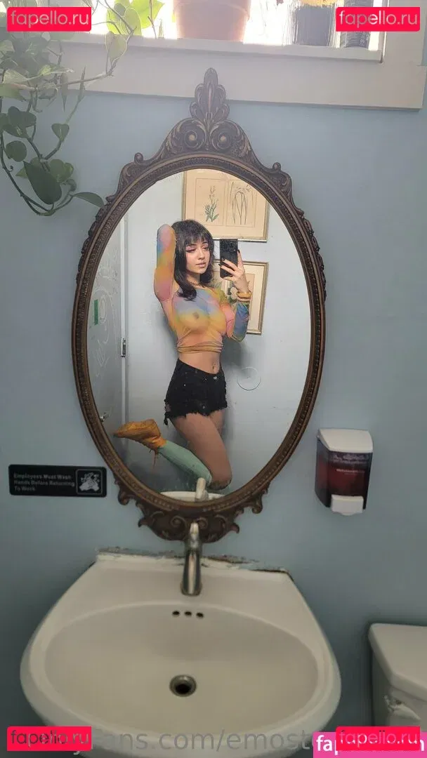 Emostonergorl Onlyfans Photo Gallery 