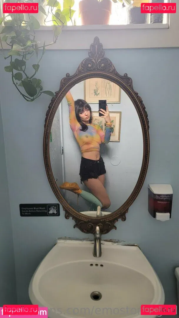 Emostonergorl Onlyfans Photo Gallery 