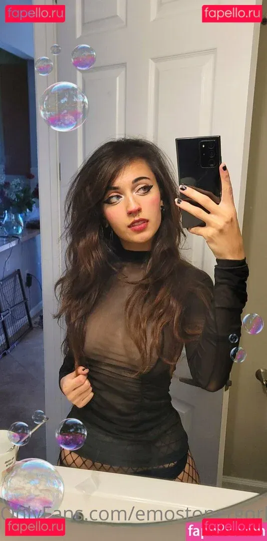 Emostonergorl Onlyfans Photo Gallery 