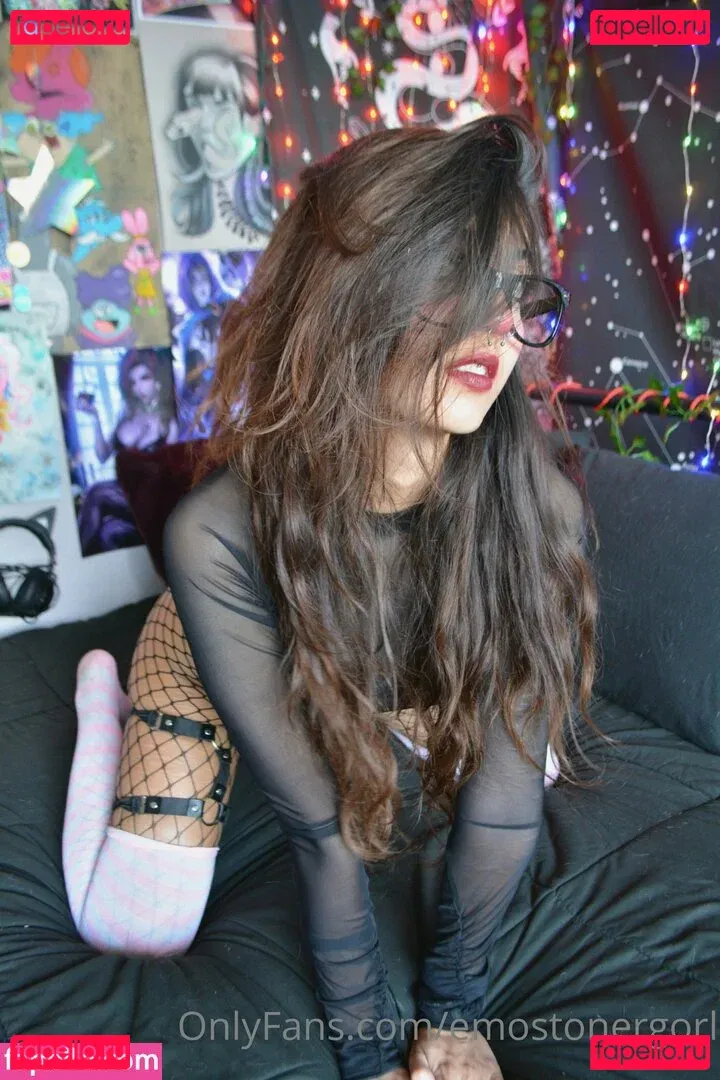 Emostonergorl Onlyfans Photo Gallery 