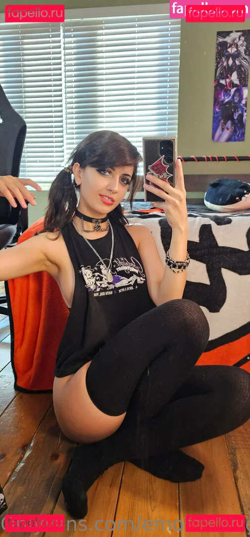 Emostonergorl Onlyfans Photo Gallery 