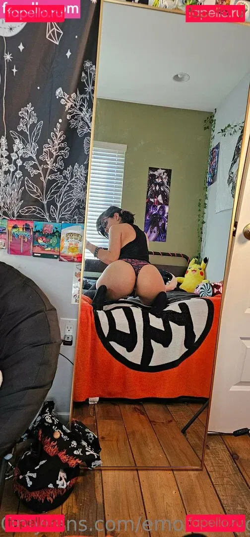 Emostonergorl Onlyfans Photo Gallery 