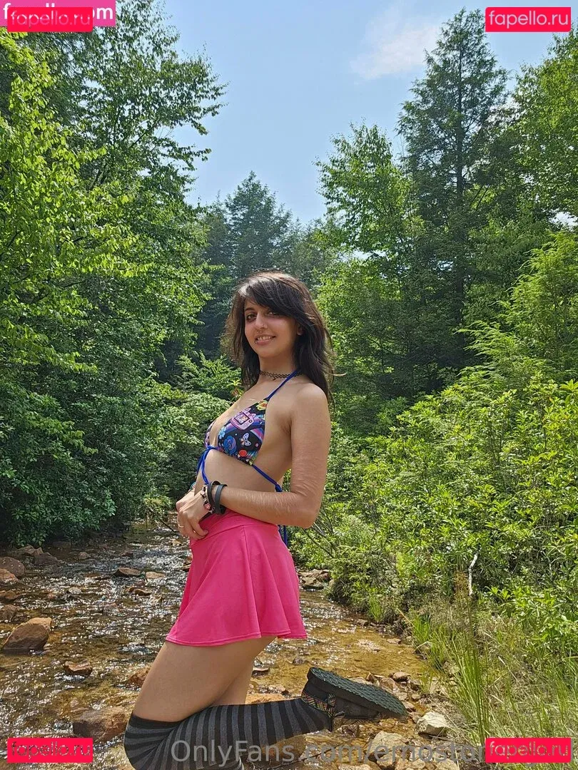 Emostonergorl Onlyfans Photo Gallery 