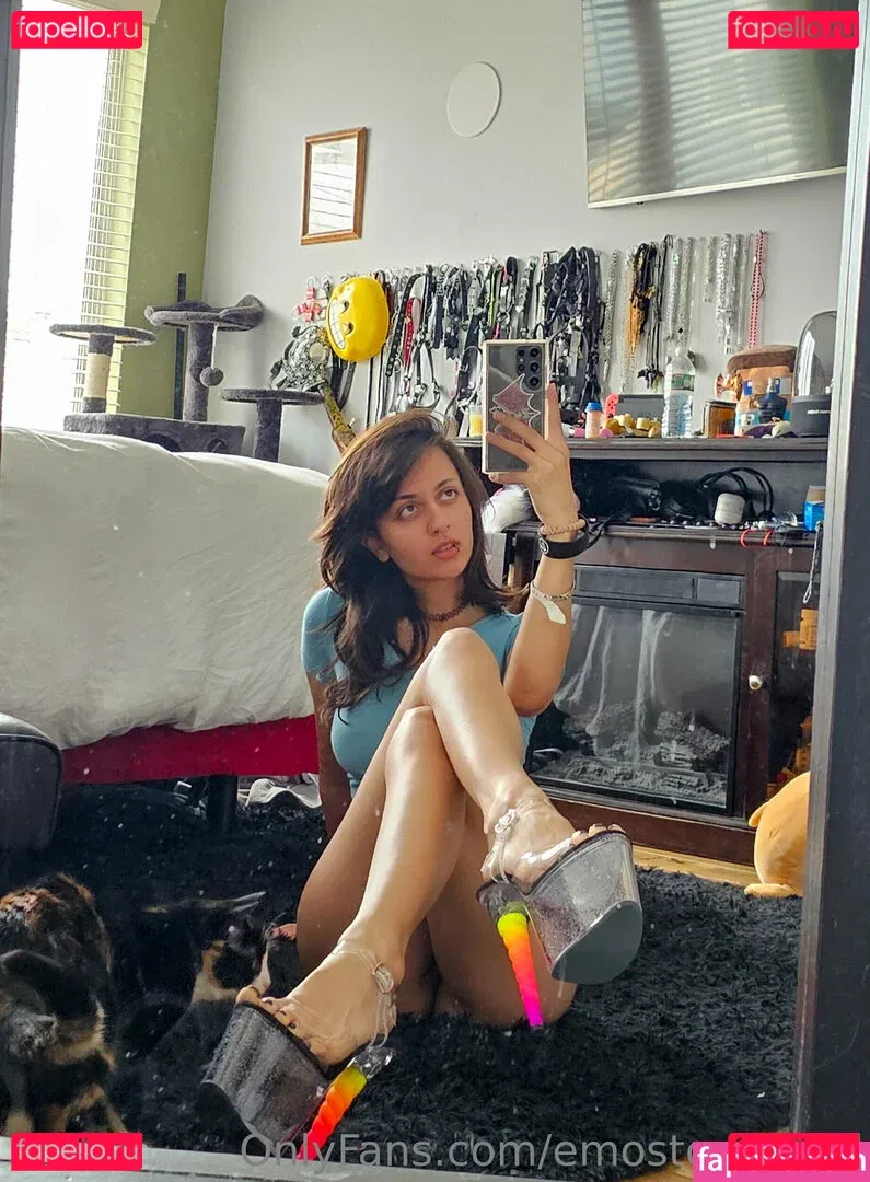 Emostonergorl Onlyfans Photo Gallery 