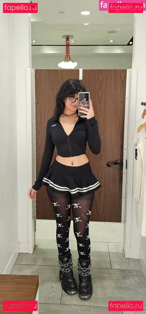 Emostonergorl Onlyfans Photo Gallery 