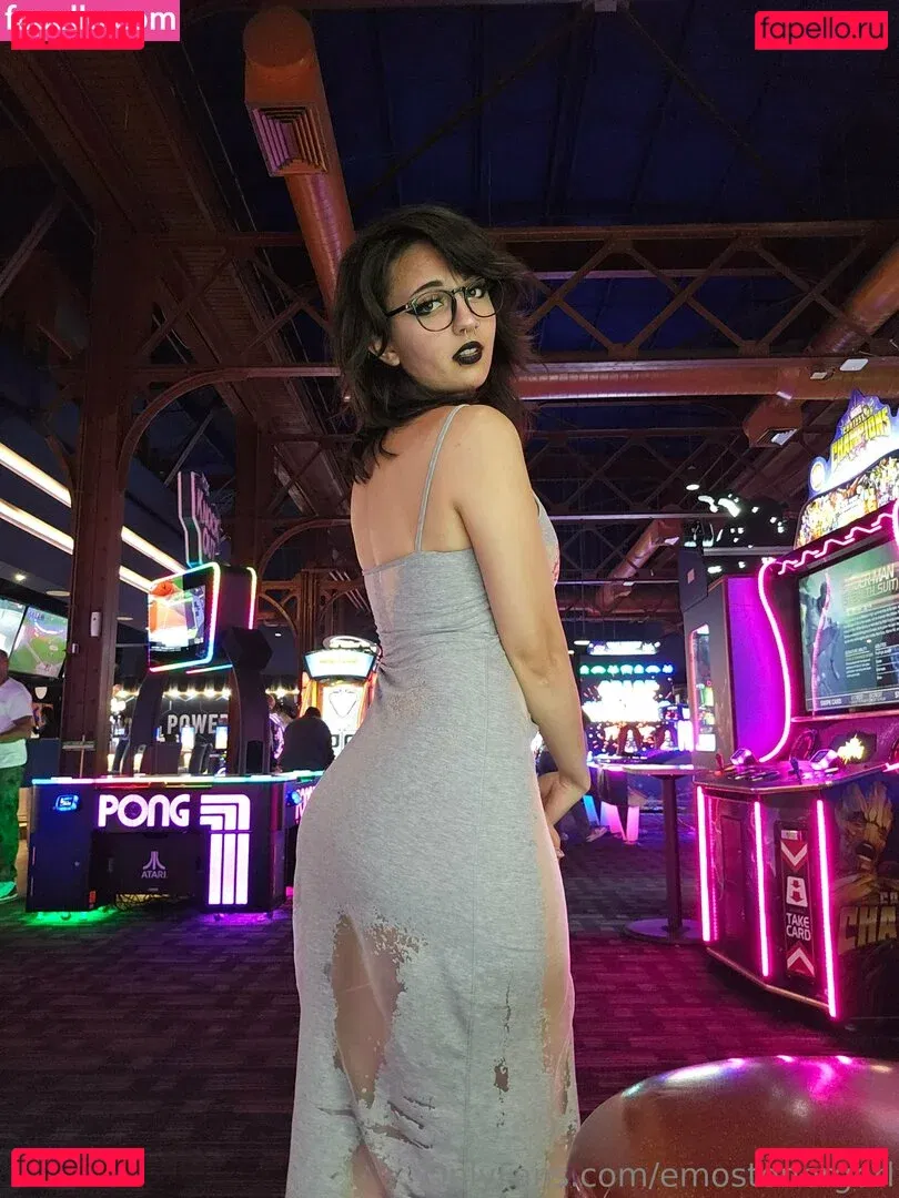 Emostonergorl Onlyfans Photo Gallery 