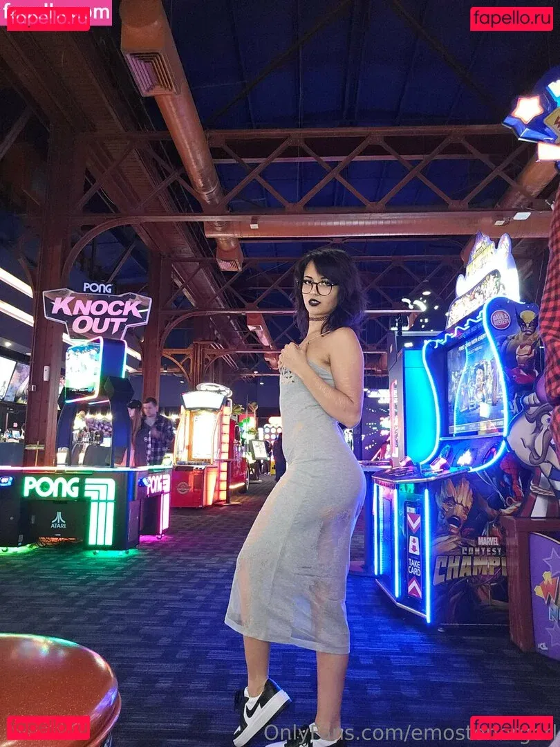 Emostonergorl Onlyfans Photo Gallery 