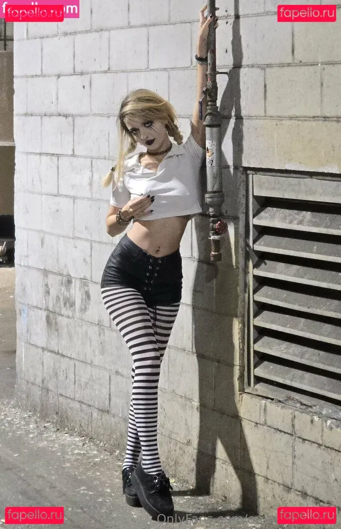 Emostonergorl Onlyfans Photo Gallery 