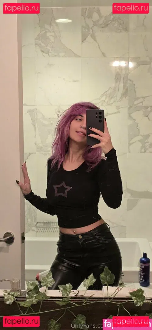 Emostonergorl Onlyfans Photo Gallery 