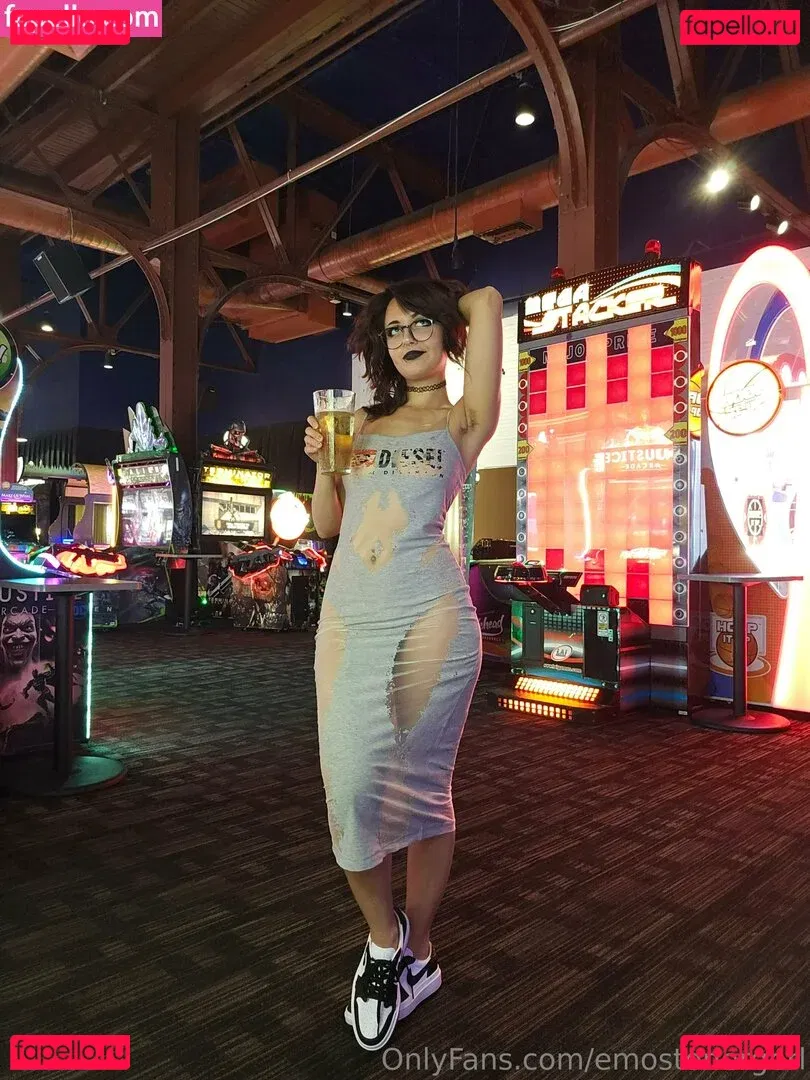 Emostonergorl Onlyfans Photo Gallery 