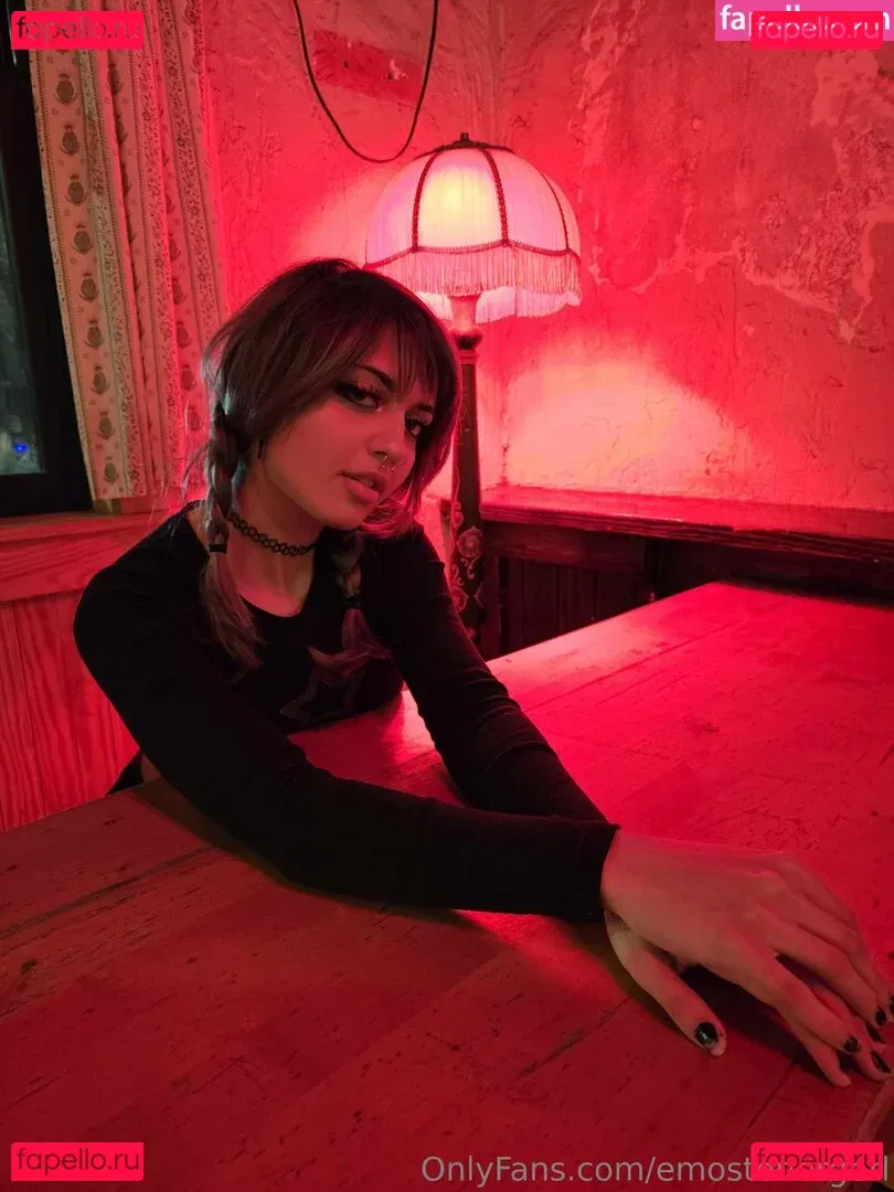 Emostonergorl Onlyfans Photo Gallery 