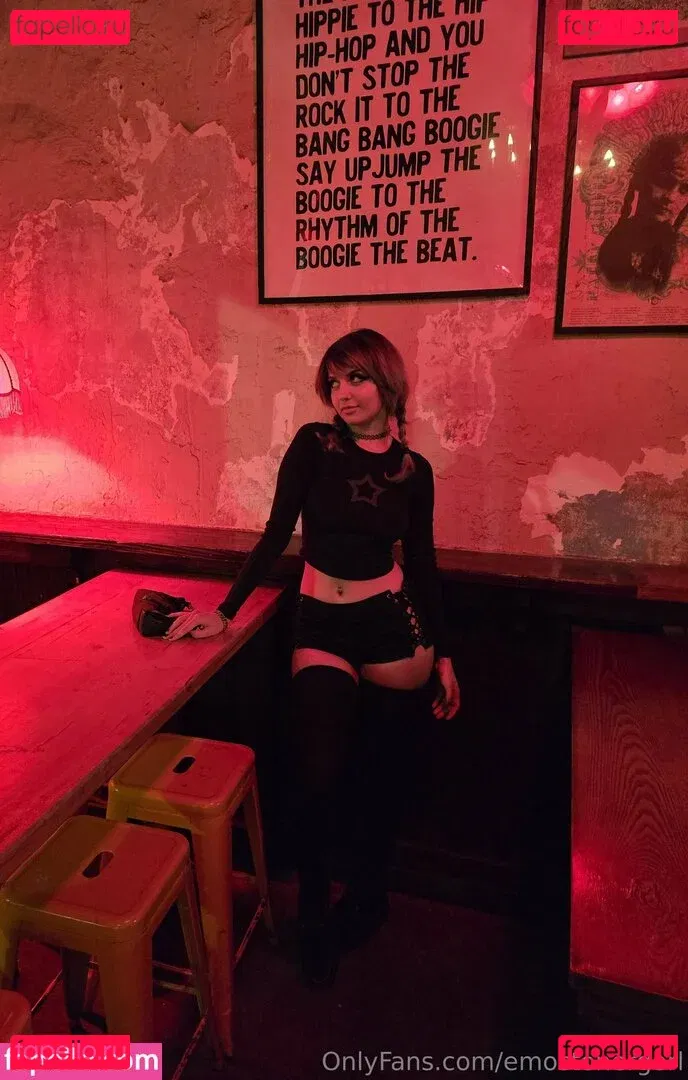 Emostonergorl Onlyfans Photo Gallery 