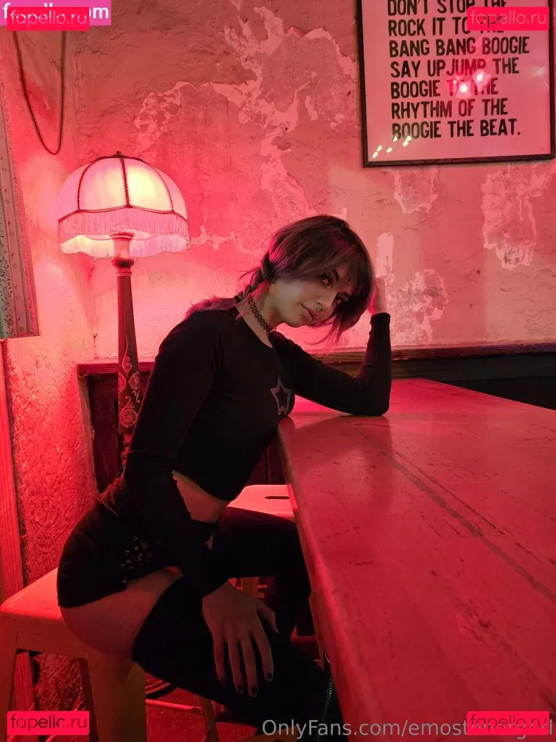 Emostonergorl Onlyfans Photo Gallery 