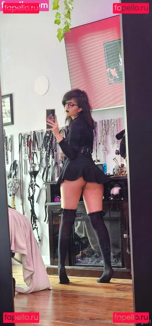 Emostonergorl Onlyfans Photo Gallery 