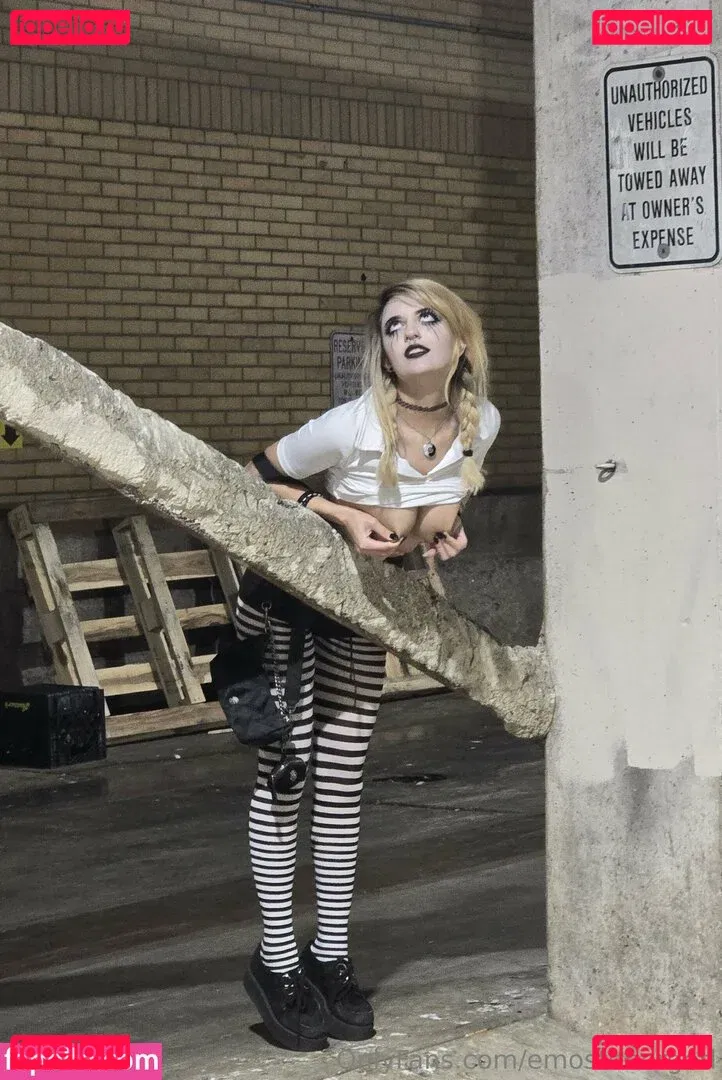 Emostonergorl Onlyfans Photo Gallery 