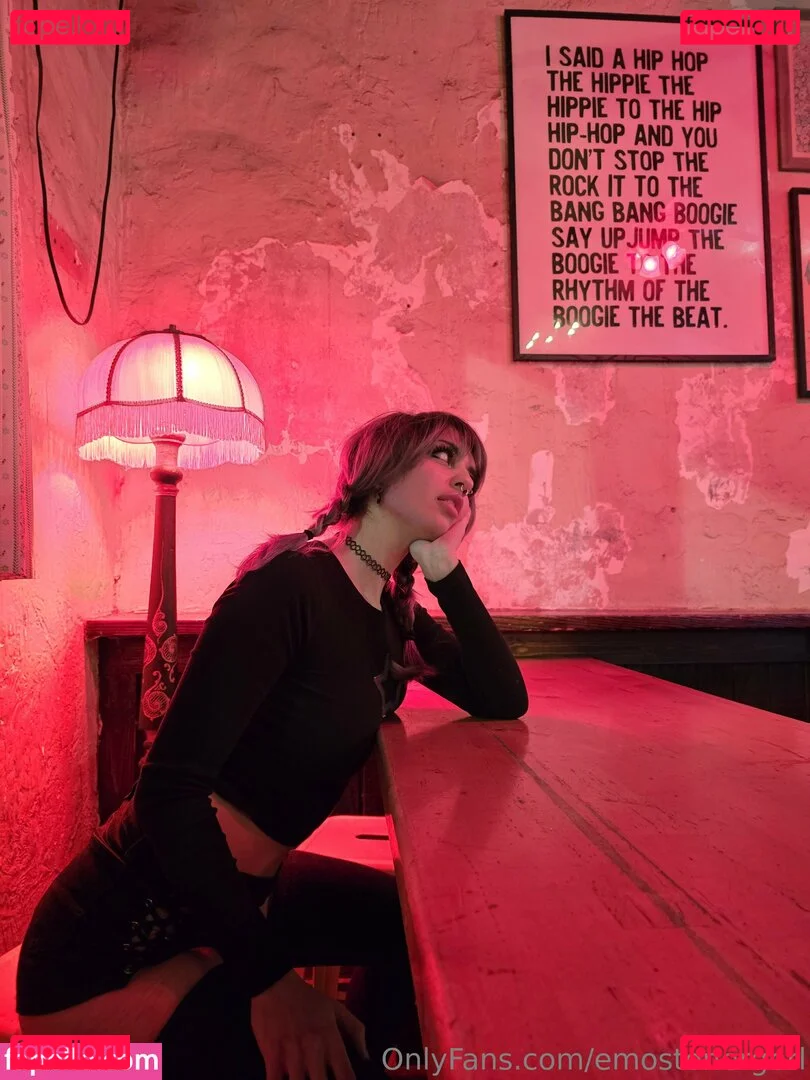 Emostonergorl Onlyfans Photo Gallery 