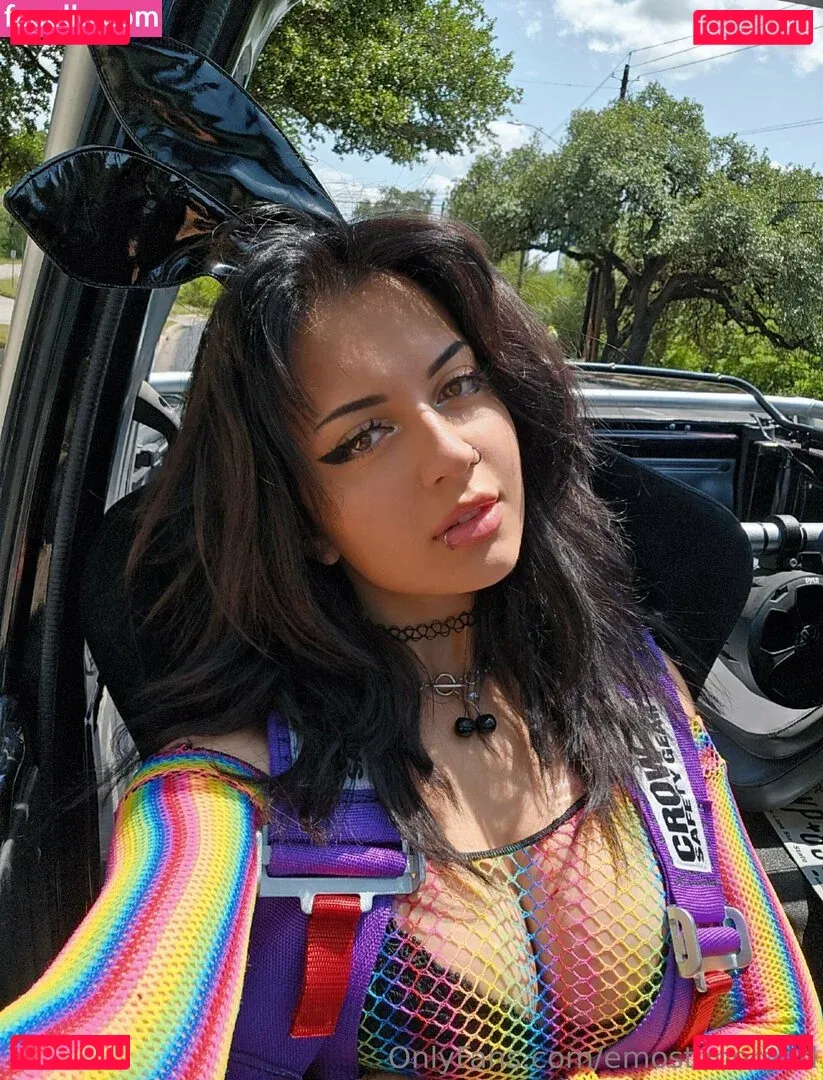 Emostonergorl Onlyfans Photo Gallery 