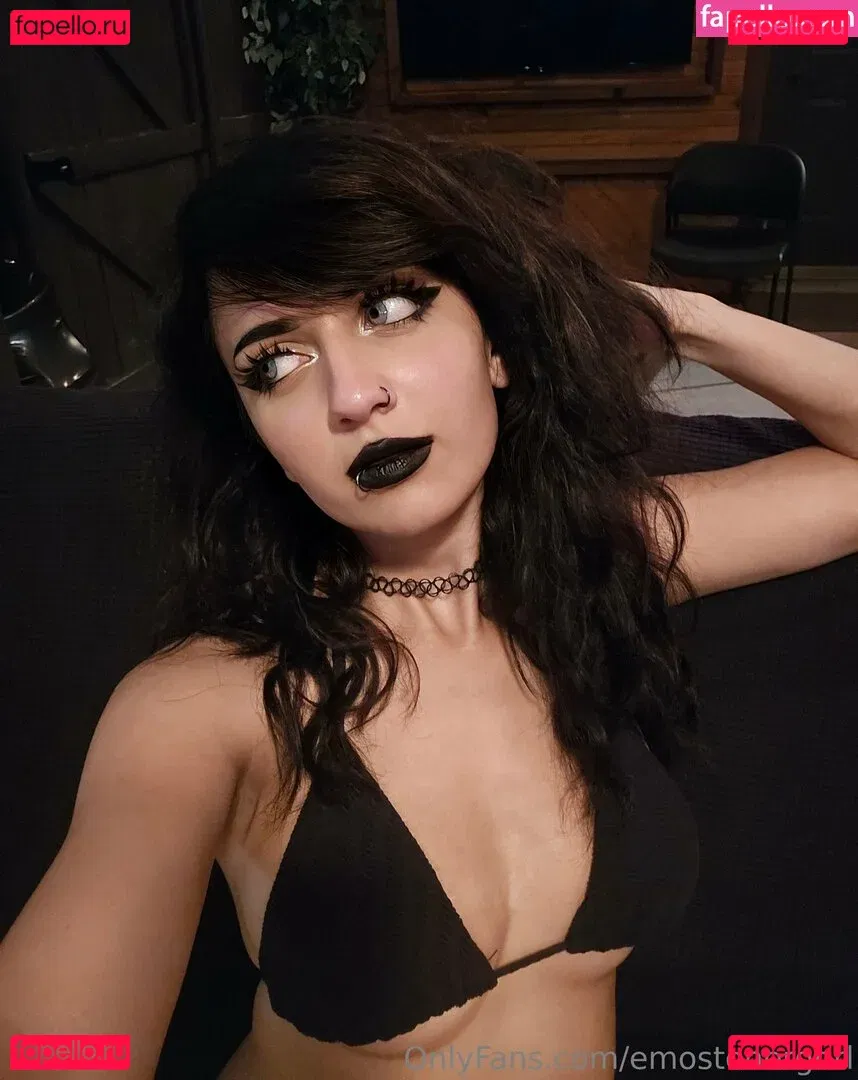 Emostonergorl Onlyfans Photo Gallery 