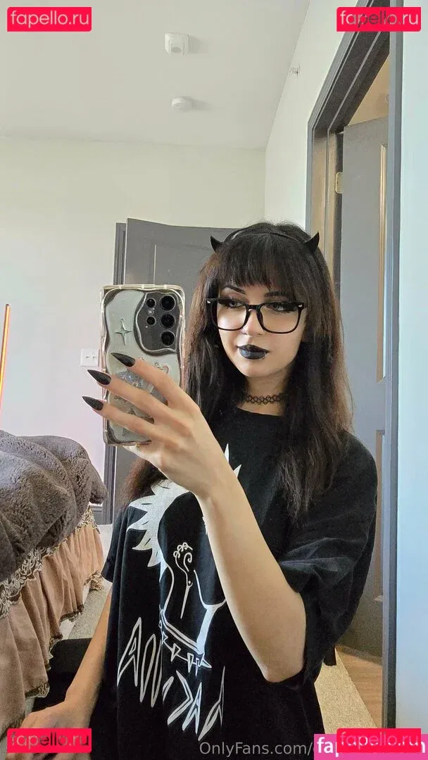 Emostonergorl Onlyfans Photo Gallery 