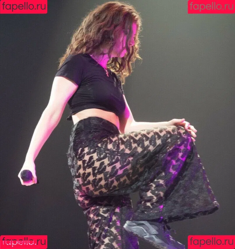 Lorde Onlyfans Photo Gallery 