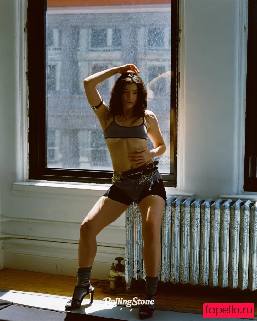 Lorde Onlyfans Photo Gallery 