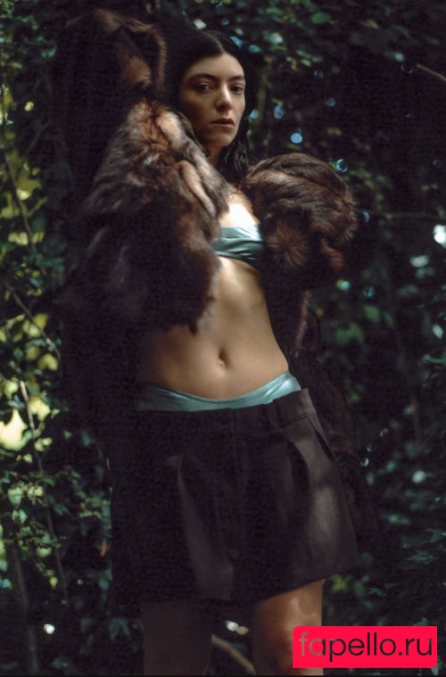 Lorde Onlyfans Photo Gallery 