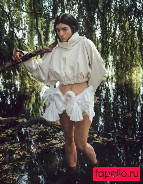 Lorde Onlyfans Photo Gallery 