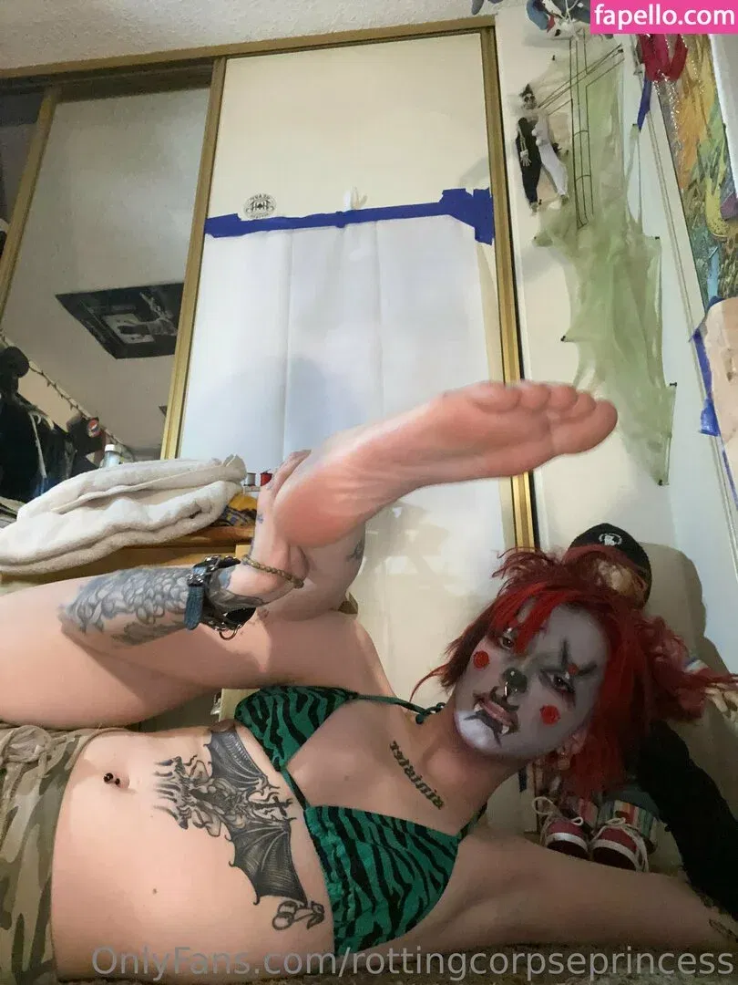 rottingcorpseprincess Onlyfans Photo Gallery 
