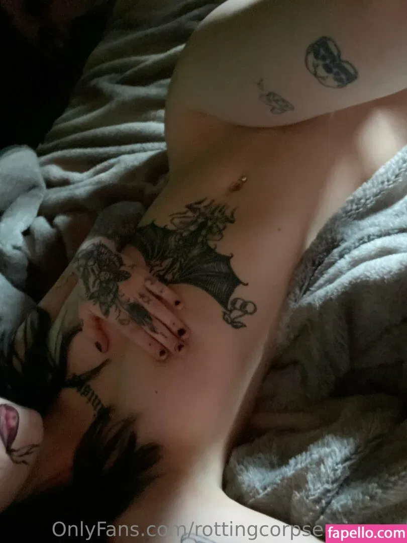 rottingcorpseprincess Onlyfans Photo Gallery 