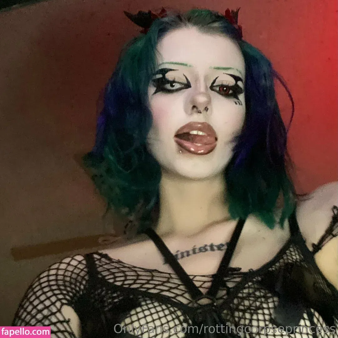 rottingcorpseprincess Onlyfans Photo Gallery 