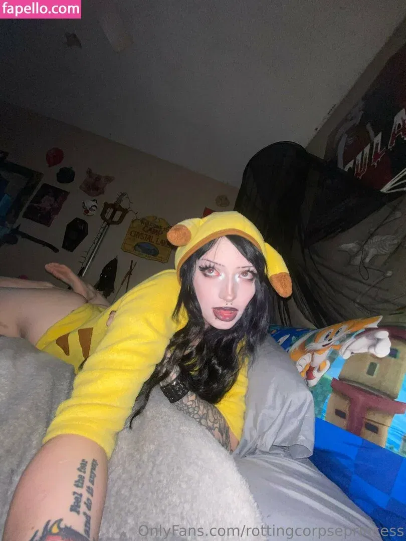 rottingcorpseprincess Onlyfans Photo Gallery 