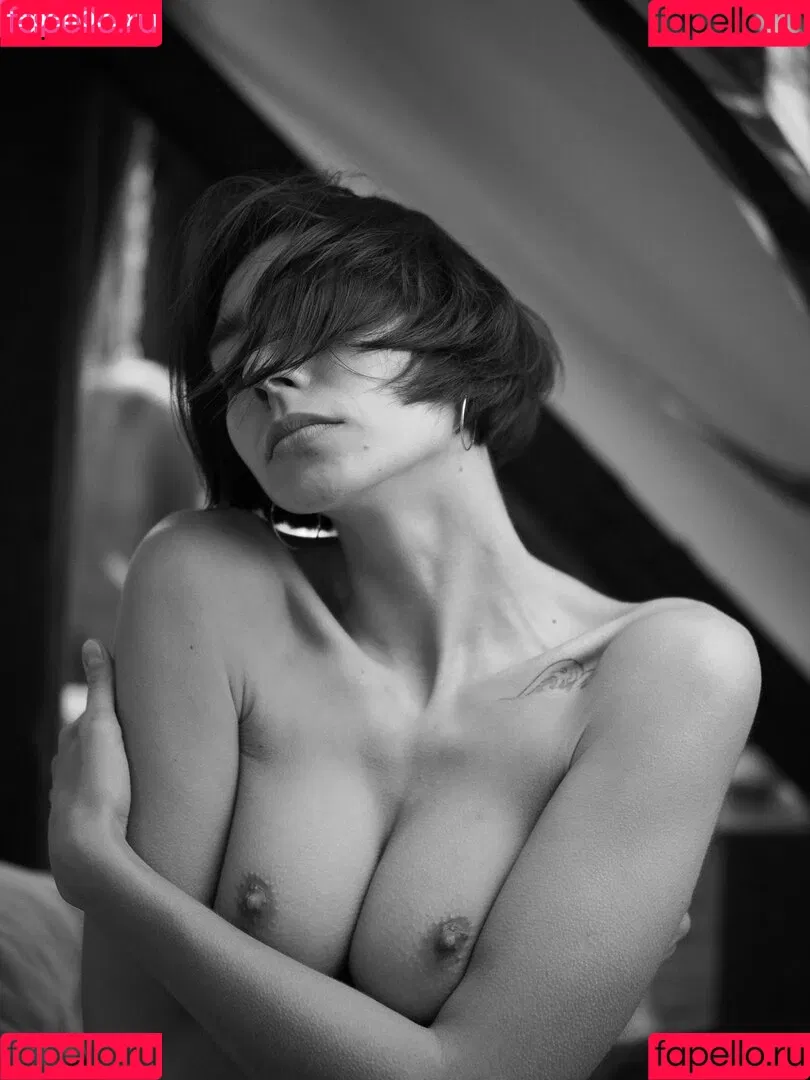 ireenel_ Onlyfans Photo Gallery 
